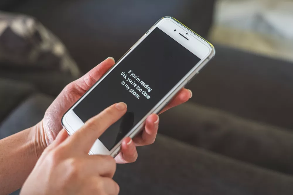 How to Make Apps Bigger on iPhone: A Comprehensive Guide to Enhancing Your View